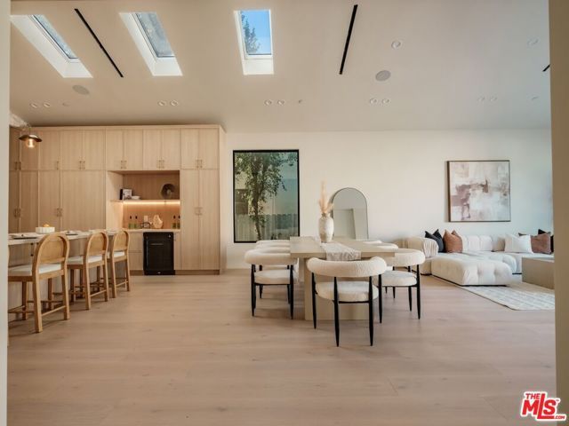 14647 Morrison Street, Sherman Oaks, CA 91403