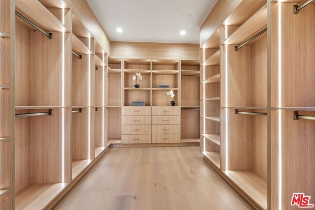 14647 Morrison Street, Sherman Oaks, CA 91403