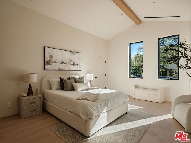 14647 Morrison Street, Sherman Oaks, CA 91403