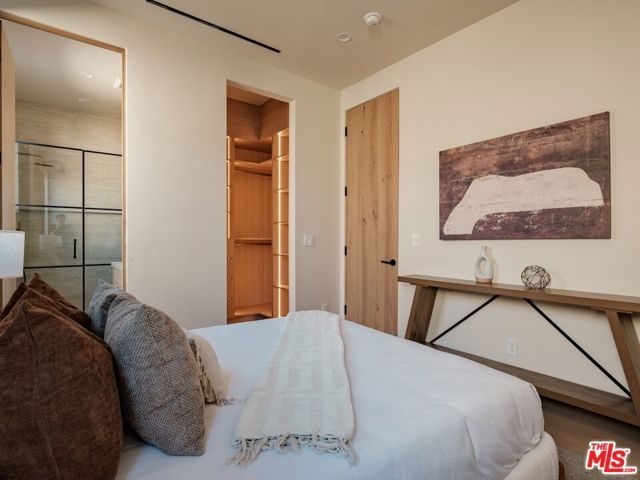 14647 Morrison Street, Sherman Oaks, CA 91403