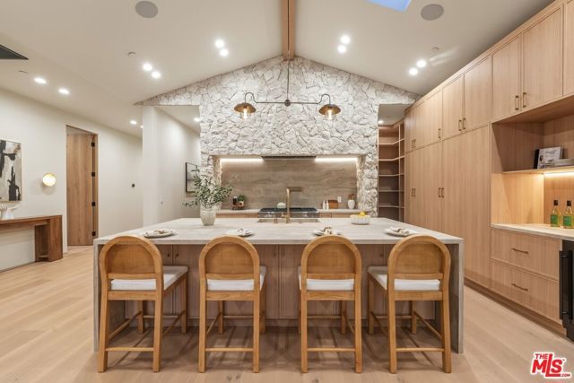 14647 Morrison Street, Sherman Oaks, CA 91403