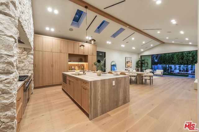 14647 Morrison Street, Sherman Oaks, CA 91403