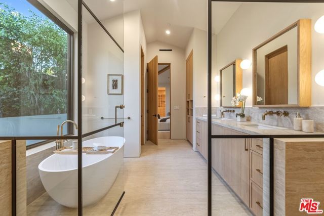 14647 Morrison Street, Sherman Oaks, CA 91403