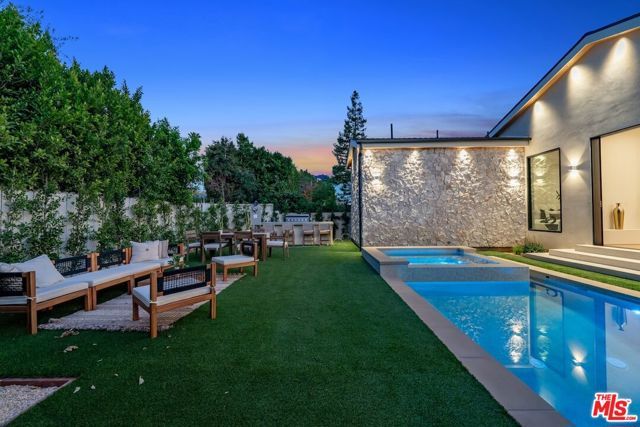 14647 Morrison Street, Sherman Oaks, CA 91403