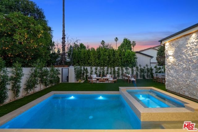 14647 Morrison Street, Sherman Oaks, CA 91403