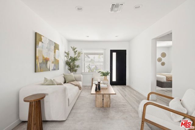 14647 Morrison Street, Sherman Oaks, CA 91403