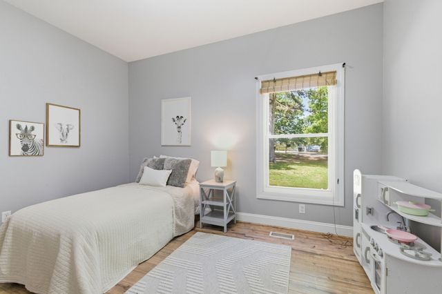 2845 Hillcrest Dr, Centerville, TN 37033