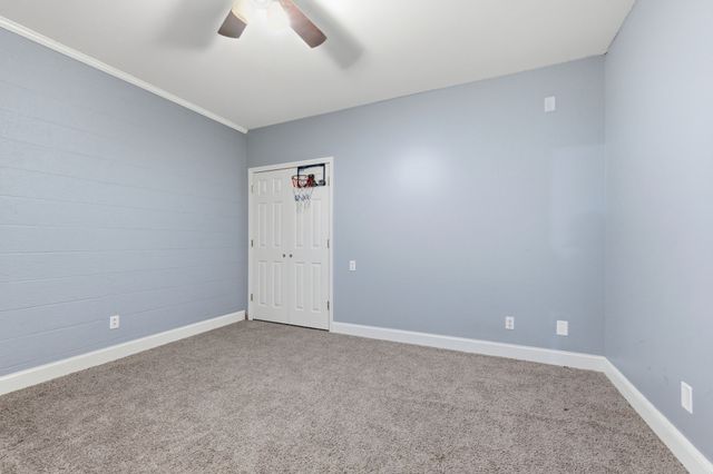 2845 Hillcrest Dr, Centerville, TN 37033