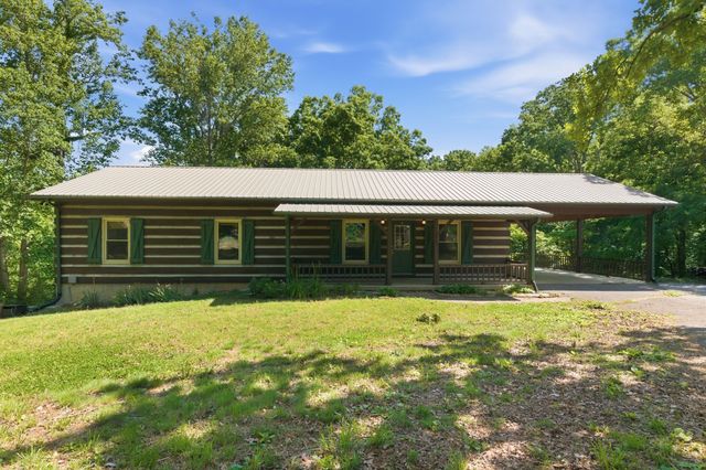 2845 Hillcrest Dr, Centerville, TN 37033