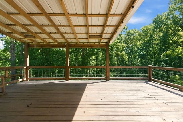 2845 Hillcrest Dr, Centerville, TN 37033