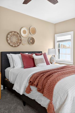 1589 Hillcrest Avenue, Saint Paul, MN 55116