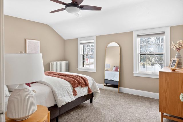 1589 Hillcrest Avenue, Saint Paul, MN 55116