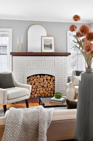 1589 Hillcrest Avenue, Saint Paul, MN 55116