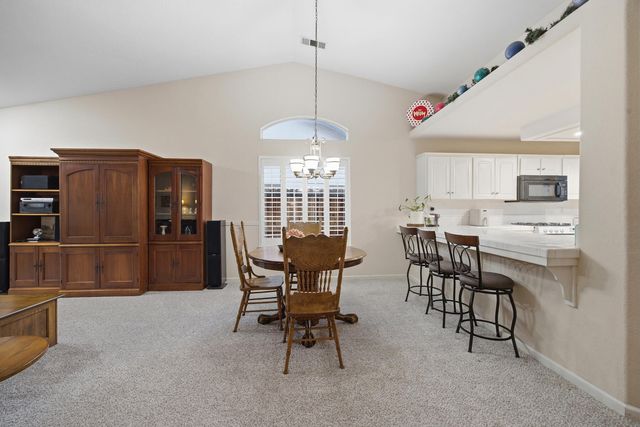 525 W Kimball Avenue, Visalia, CA 93277