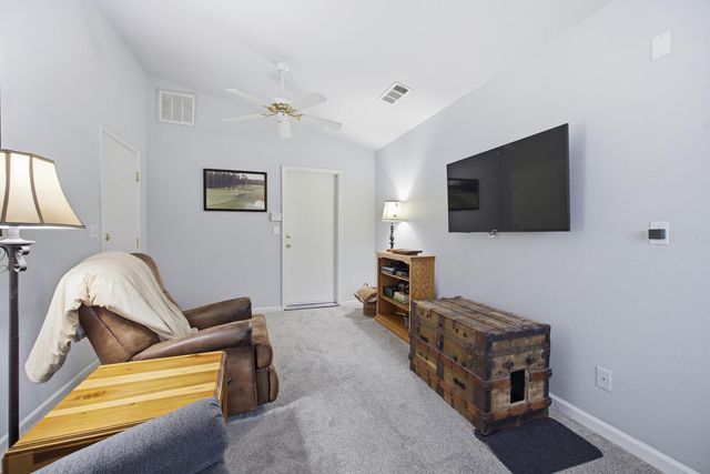 525 W Kimball Avenue, Visalia, CA 93277