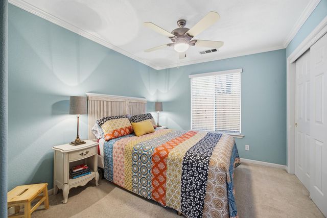 525 W Kimball Avenue, Visalia, CA 93277