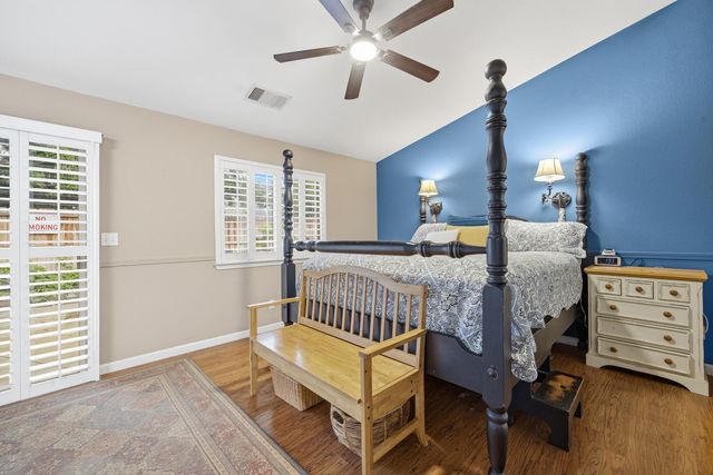 525 W Kimball Avenue, Visalia, CA 93277