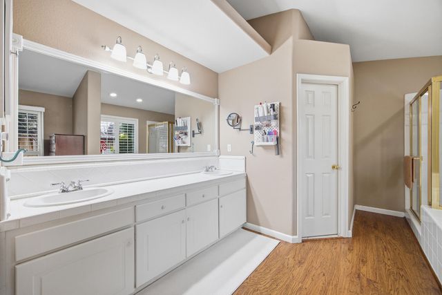 525 W Kimball Avenue, Visalia, CA 93277