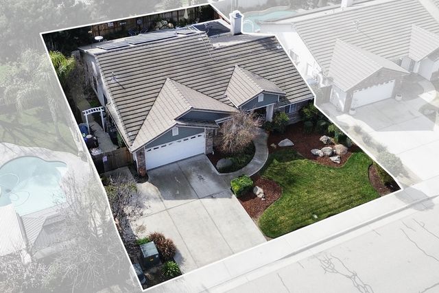 525 W Kimball Avenue, Visalia, CA 93277