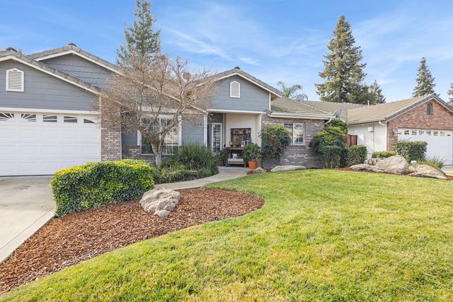 525 W Kimball Avenue, Visalia, CA 93277