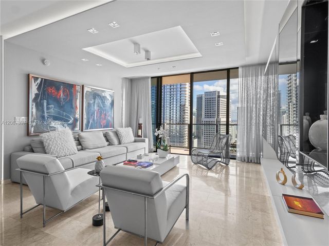 88 SW 7th Street 3007, Miami, FL 33130