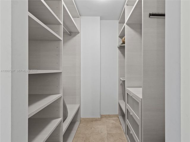 88 SW 7th Street 3007, Miami, FL 33130