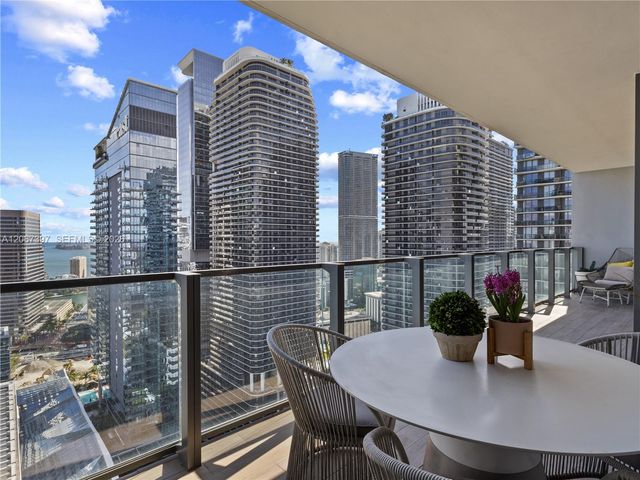 88 SW 7th Street 3007, Miami, FL 33130