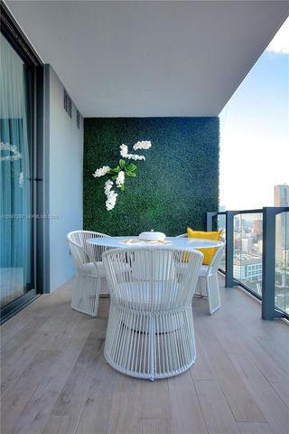 88 SW 7th Street 3007, Miami, FL 33130