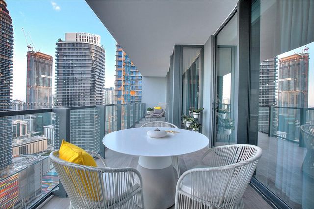 88 SW 7th Street 3007, Miami, FL 33130