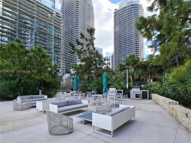 88 SW 7th Street 3007, Miami, FL 33130