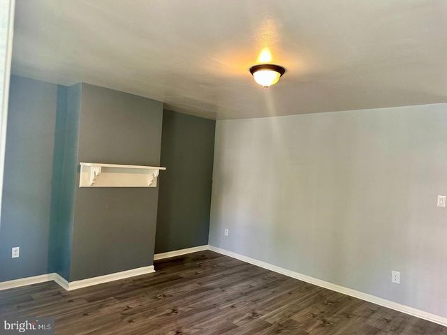 25 S NEW ST, Dover, DE 19904