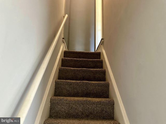 25 S NEW ST, Dover, DE 19904