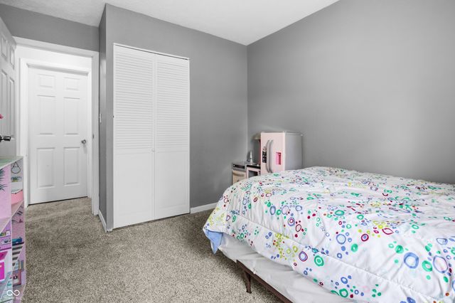 2816 Hawcreek Boulevard, Columbus, IN 47203