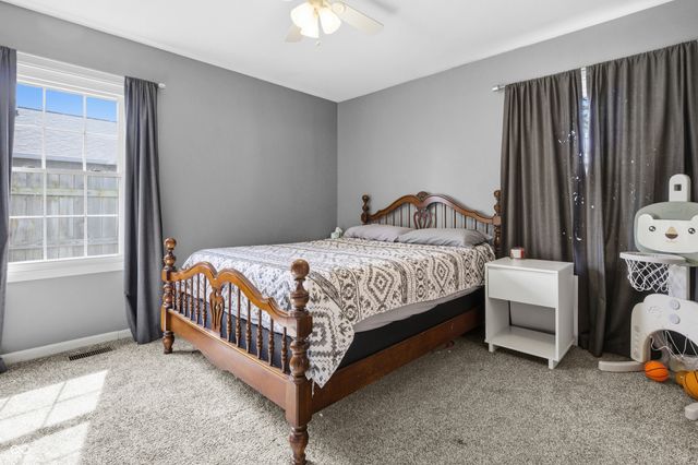 2816 Hawcreek Boulevard, Columbus, IN 47203