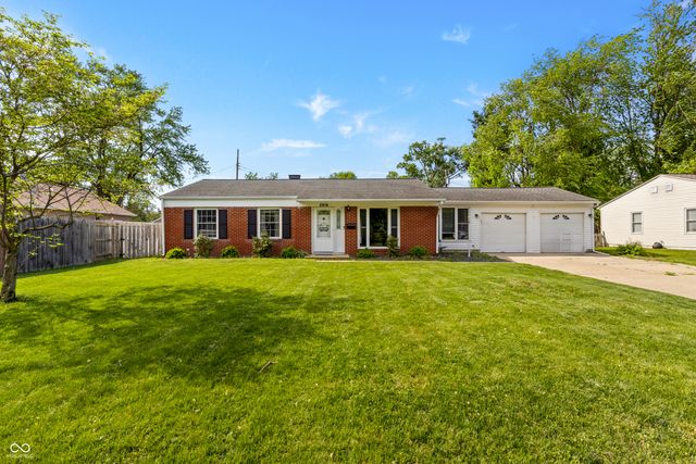 2816 Hawcreek Boulevard, Columbus, IN 47203