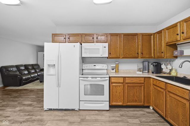 2816 Hawcreek Boulevard, Columbus, IN 47203