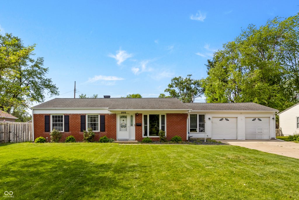 2816 Hawcreek Boulevard, Columbus, IN 47203