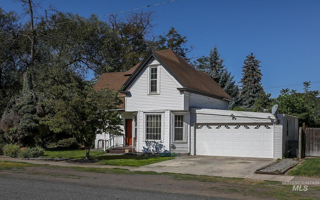 190 9th Street, Pomeroy, WA 99347