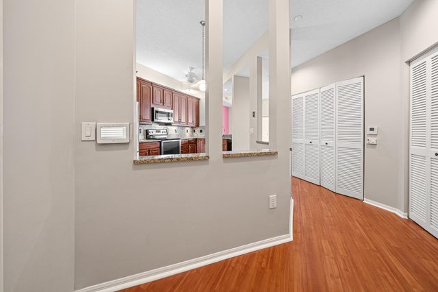 9539 WELDON Circle F408, Tamarac, FL 33321