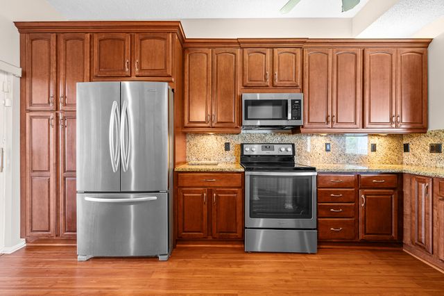 9539 WELDON Circle F408, Tamarac, FL 33321