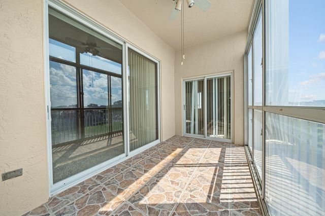 9539 WELDON Circle F408, Tamarac, FL 33321