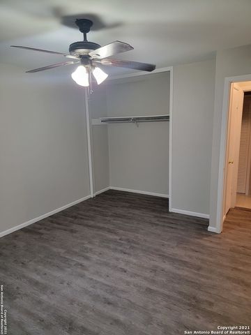 923 Vance Jackson Rd Apt 1004, San Antonio, TX 78201