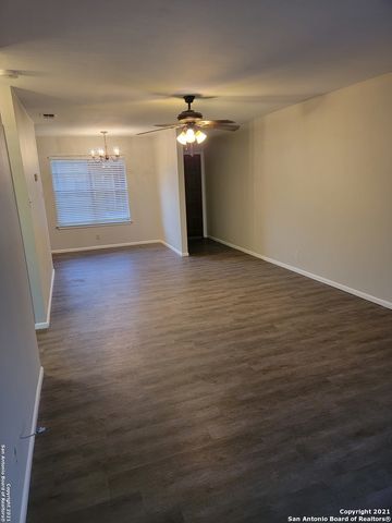 923 Vance Jackson Rd Apt 1004, San Antonio, TX 78201
