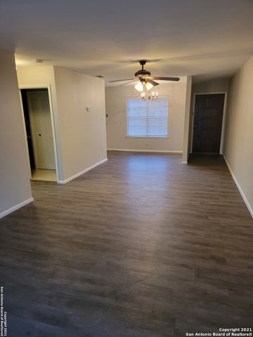 923 Vance Jackson Rd Apt 1004, San Antonio, TX 78201
