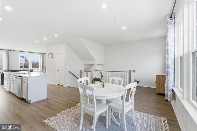 24173 THURSO SQ, Sterling, VA 20166