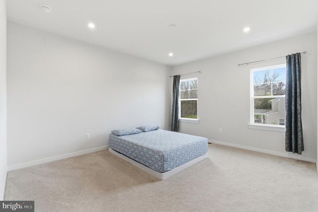 24173 THURSO SQ, Sterling, VA 20166