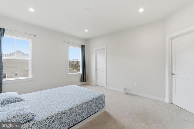 24173 THURSO SQ, Sterling, VA 20166