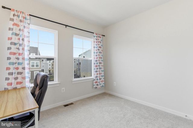 24173 THURSO SQ, Sterling, VA 20166