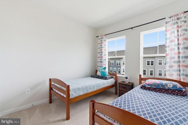 24173 THURSO SQ, Sterling, VA 20166