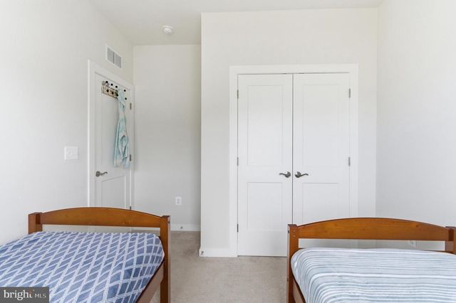 24173 THURSO SQ, Sterling, VA 20166